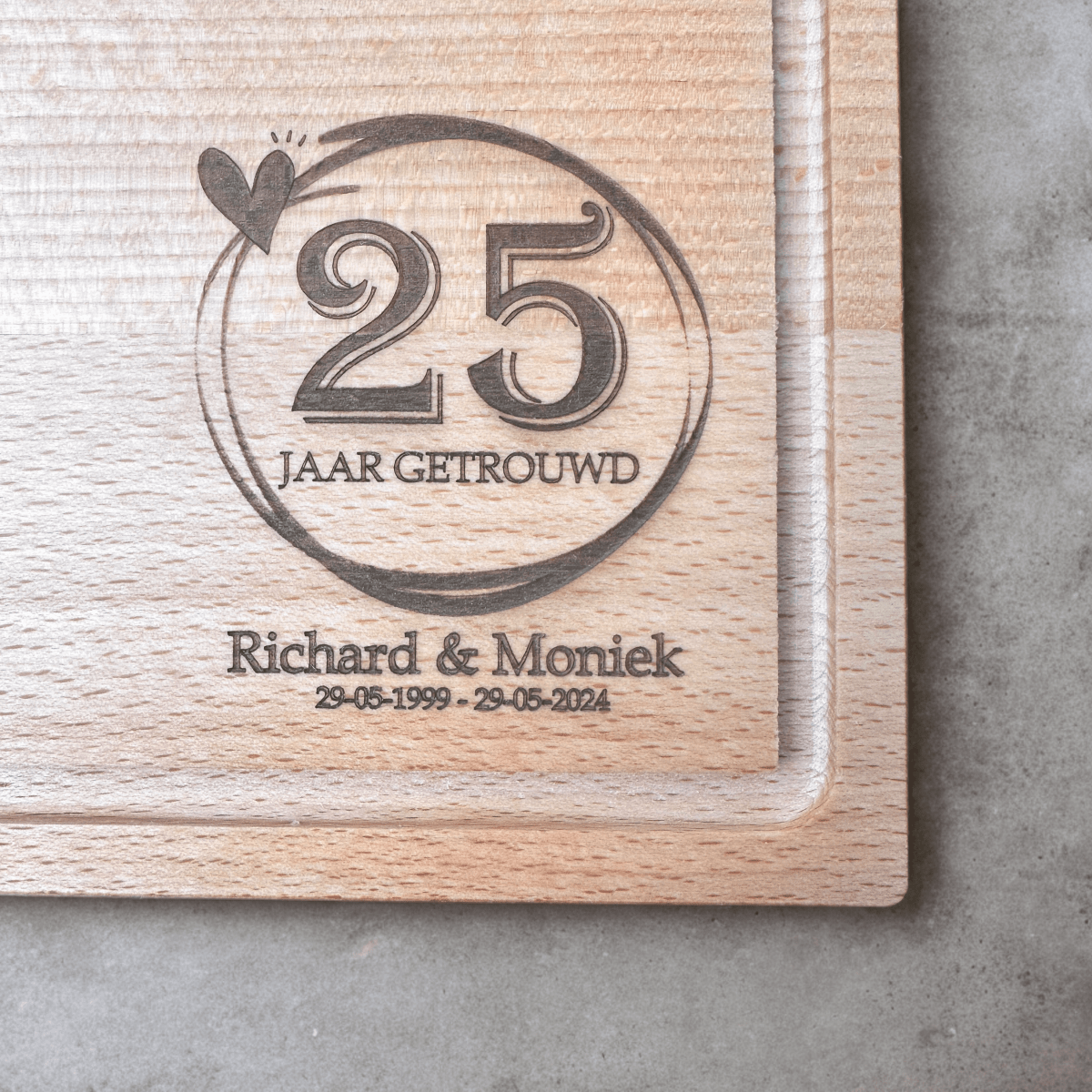 Houten snijplank jubileum - Laserboertje